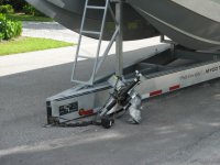 Trailer broken 019.JPG