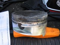 burnedpiston 003.jpg
