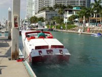 Miami%20Boat%20Show%202007%20068%20%28Large%29.jpg