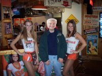 stecz hooters2.JPG