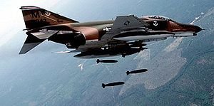300px-F-4_Phantom_II_in_flying.jpg