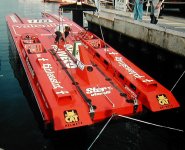 Red iveco.jpg