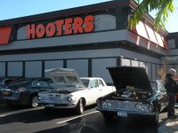 Mopars@Hooters 020.jpg