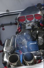 bud boat motor2.jpg